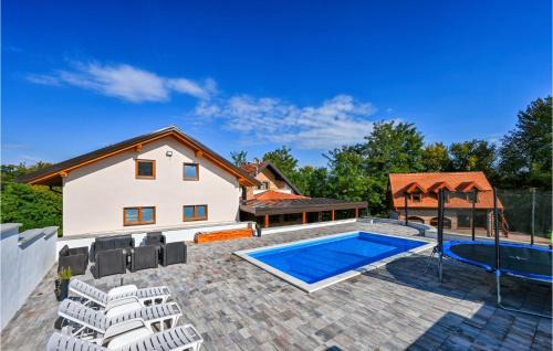 Stunning Home In Vinogradi Ludbreski