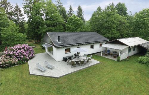 Stunning Home In Aakirkeby With Wifi