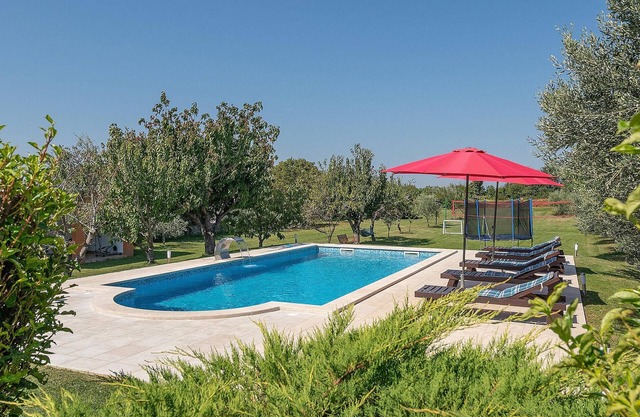 Impresionante casa en Barban con WiFi