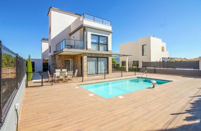 Stunning Home In Castalla With Wifi