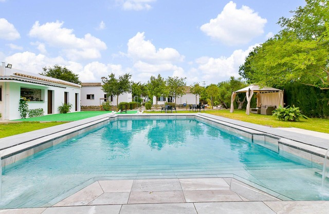Impresionante casa en El Coronil con.