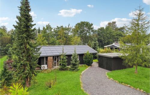 Stunning Home In Fårvang With Wifi