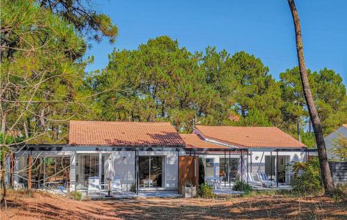 Stunning Home In La Faute Sur Mer
