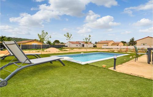 Stunning Home In Vallon-Pont-D'arc