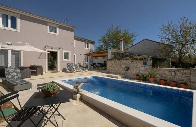Impresionante casa en Fradelani con.