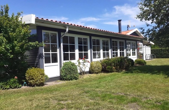 Lovely, large holiday home only approx.