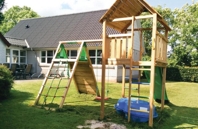 Stunning Home In Haderslev With Sauna, Internet And Indoor Swimming Pool