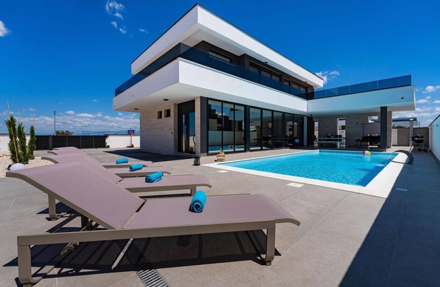 Impresionante casa en Zemunik Gornji
