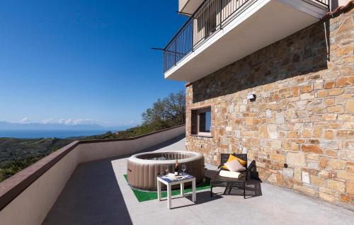 Stunning Home In Laureana Cilento