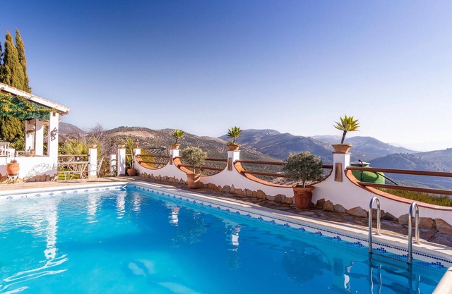 Impresionante casa en Iznajar con WiFi