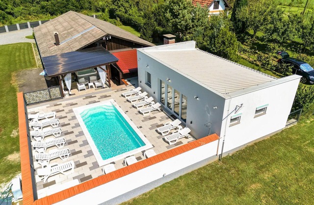 Impresionante casa en Kapela con cocina