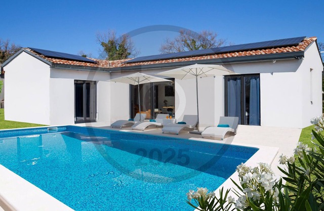 Impresionante casa en Kavran
