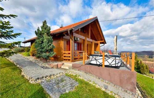 Stunning Home In Paruzevina With Wifi