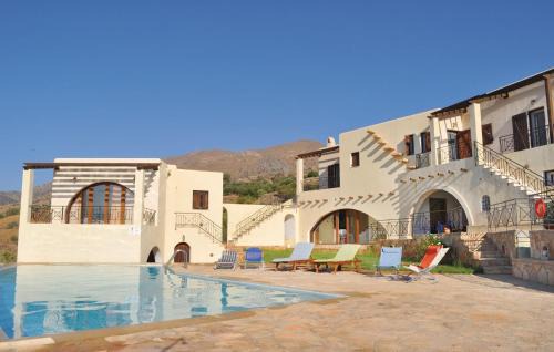 Stunning Home In Plativola Aggrethym