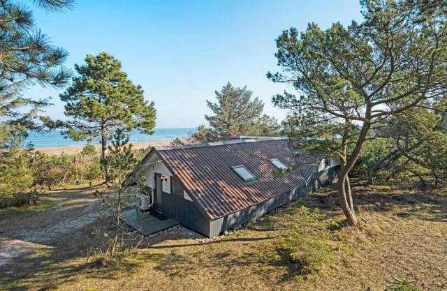 Stunning Home In Sjællands Odde