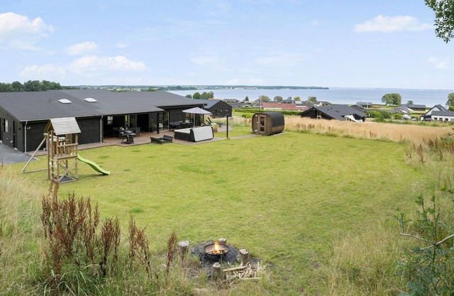 Hermosa casa en Sjølund con sauna