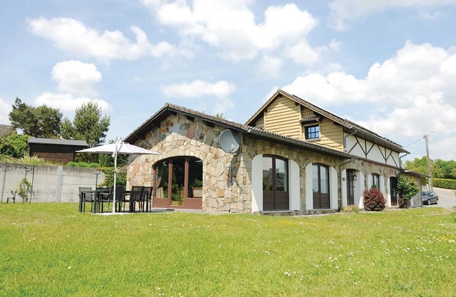 Impresionante casa en Somme-Leuze con.