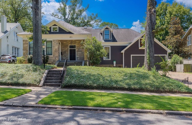 Stunning Home in South Highland
