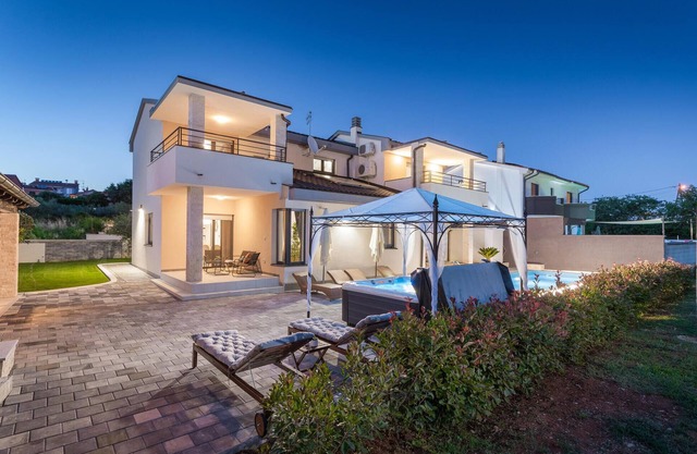 Impresionante casa en Stinjan con.