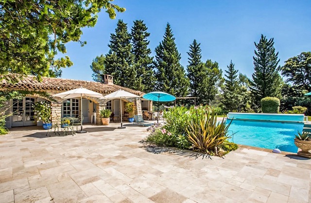 Impresionante casa en TARADEAU con.
