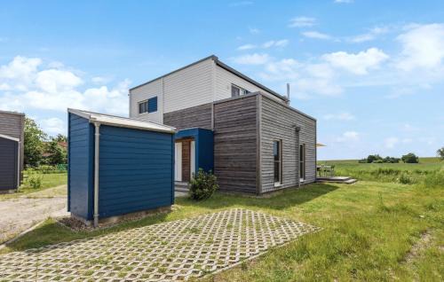 Stunning Home In Tossens With Sauna