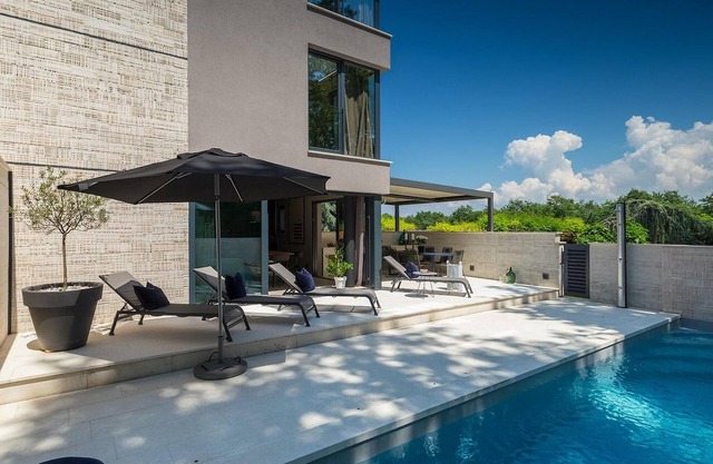 Villa Oliva 2