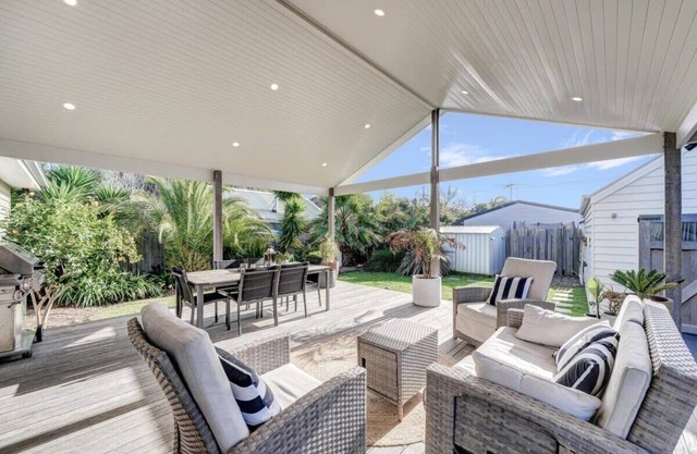 Stunning Indoor-Outdoor, 4 bed-2 bath Family Home