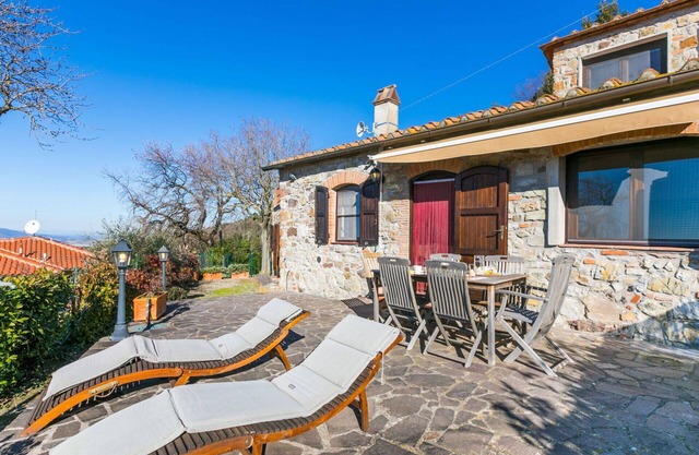 Casa de vacaciones privada con WIFI, jacuzzi, terraza, vista panorámica, aparcamiento