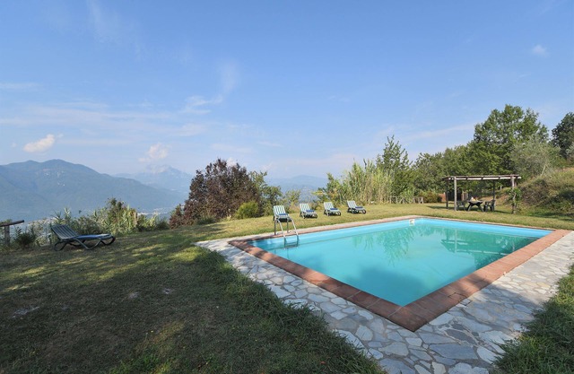 Casa de vacaciones privada con WIFI, piscina privada, TV, mascotas permitida, aparcamiento
