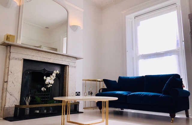 Stunning Kings Road, Chelsea, period property
