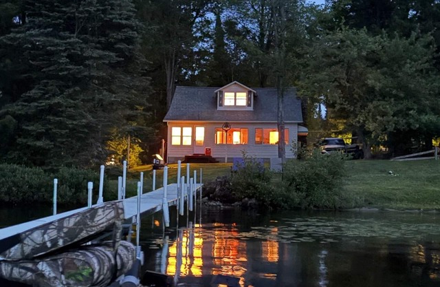 Stunning lakefront sunsets. Beach. Dock. ORV. Fishing. WiFi. Memories.