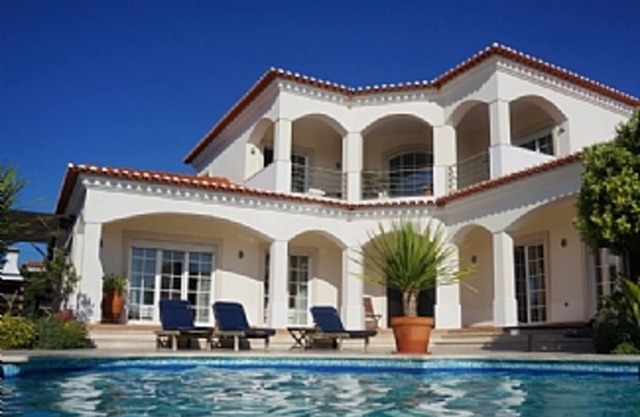 Una lujosa villa de 4 dormitorios con jacuzzi