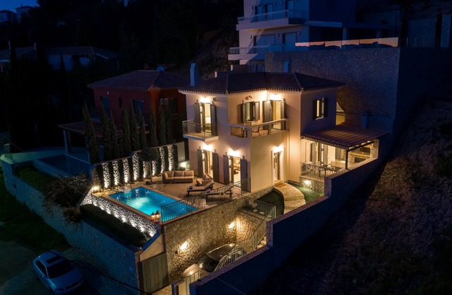 Impresionante duplex cerca del mar con impresionantes vistas y piscina