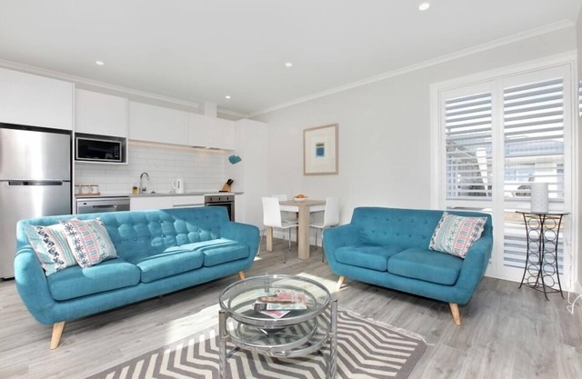 Impresionante nuevo apartamento frente al mar