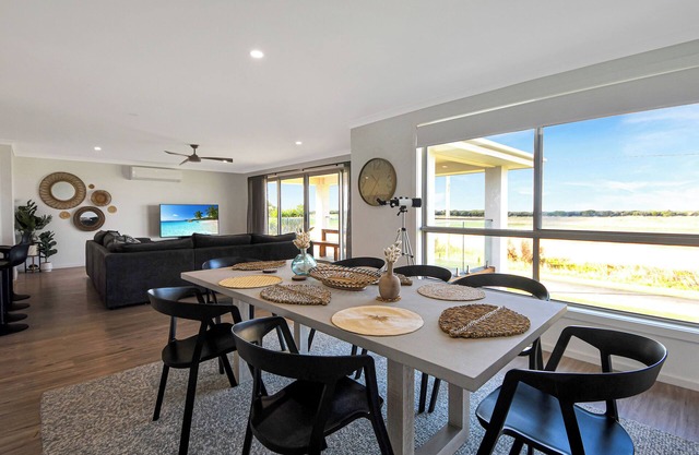 Stunning modern beach house