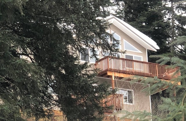 Impresionante, nueva unidad de 2 dormitorios a minutos de Alyeska Resort
