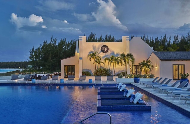 Stunning Ocean View 1BR Room w/ Balcony | Private Beach Access