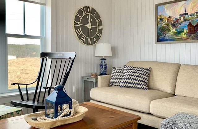 Stunning Ocean View Vacation Home, Trinity NL