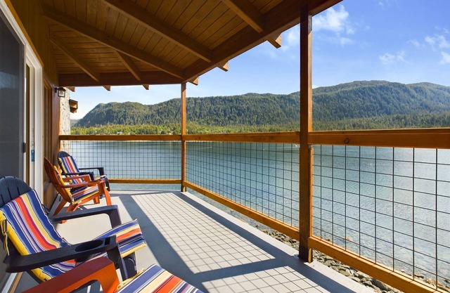 Stunning Oceanfront Home w/ Mountain Views!
