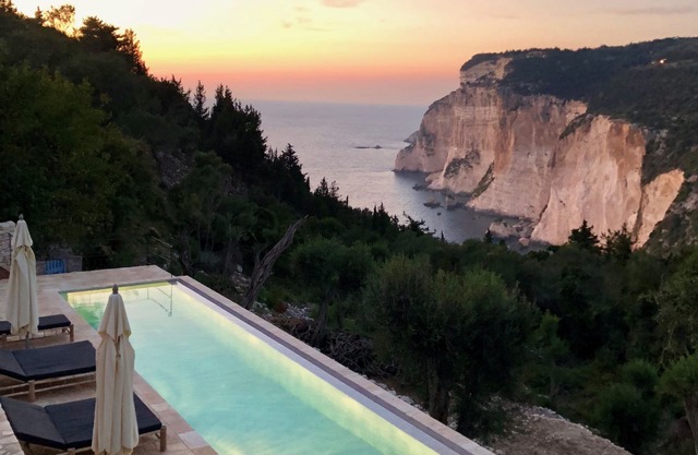 Impresionante y tranquila villa - fabulosa piscina y caminar a la playa.