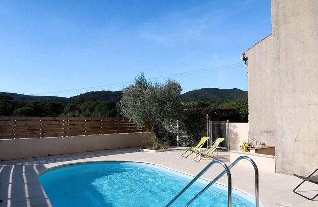 Preciosa casa de vacaciones privada con piscina privada, WIFI, TV, terraza y aparcamiento