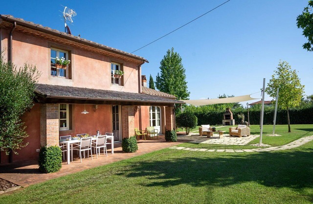 Casa de vacaciones privada con A/C, piscina privada, WIFI, TV, veranda, aparcamiento, cerca de Lucca
