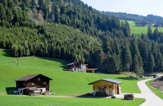 Maravillosa casa de vacaciones privada para 10 personas con WIFI, TV, patio y aparcamiento