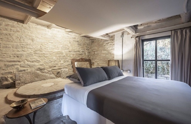 Preciosa casa de vacaciones privada para 12 personas con piscina privada, WIFI, A/C, TV y patio