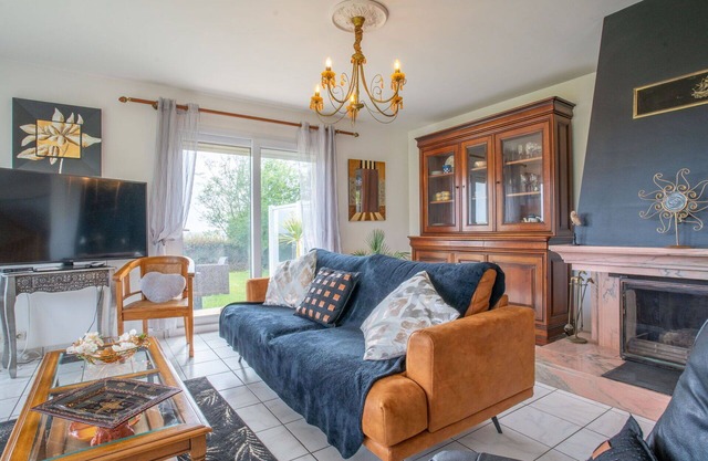 Estupenda casa de vacaciones privada para 8 personas con jacuzzi, WIFI, TV, terraza y aparcamiento