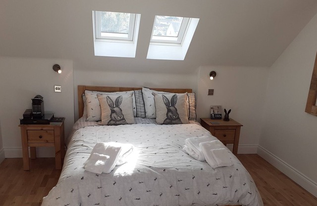 Stunning private loft-rural Stirling-lovely views