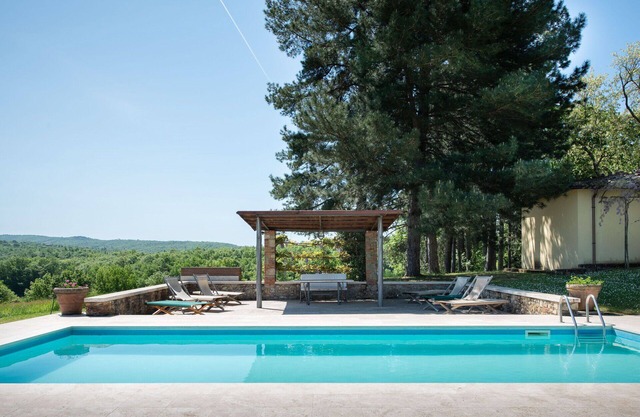 Casa de vacaciones privada con WIFI, A/C, piscina privada, TV, patio, vista panorámica