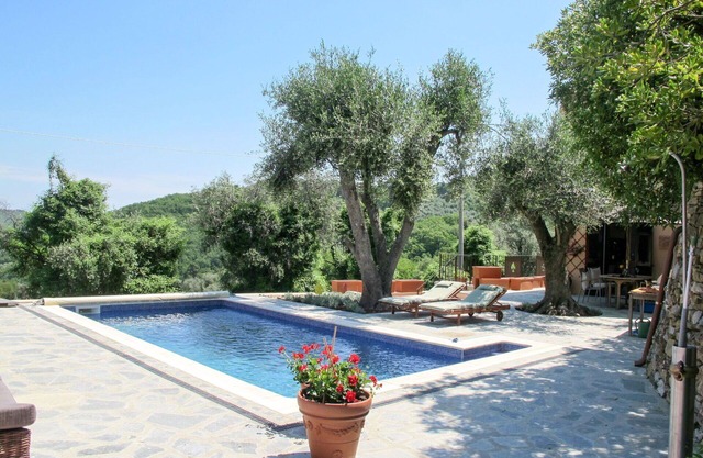 Casa de vacaciones privada con piscina privada, A/C, TV, patio, vista panorámica, aparcamiento