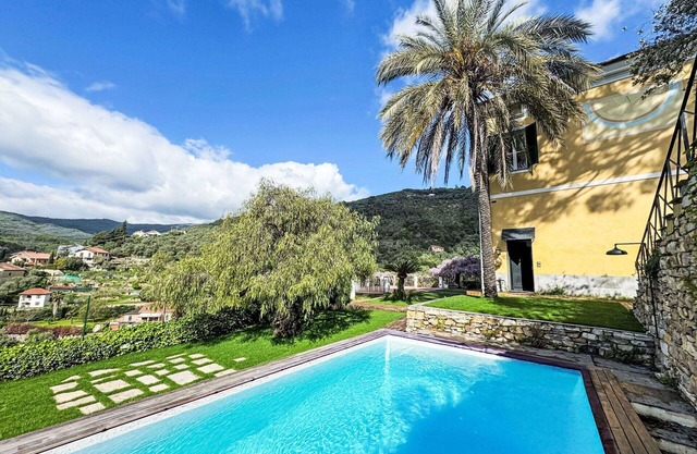 Casa de vacaciones privada con WIFI, A/C, piscina privada, patio, vista panorámica, aparcamiento
