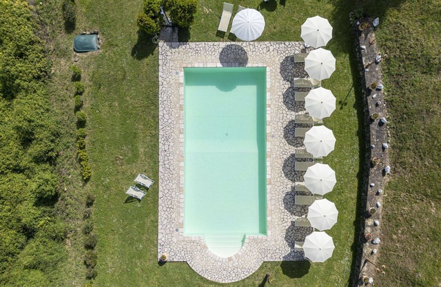 Maravillosa casa de vacaciones privada con WIFI, piscina, TV, vista panorámica y aparcamiento